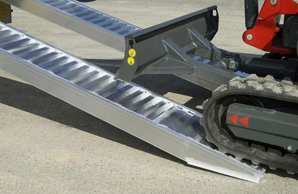 Binari di carico Altec AVS130OR lunghezza: 3590 mm larghezza: 420 mm conf: 1 paio 13001009