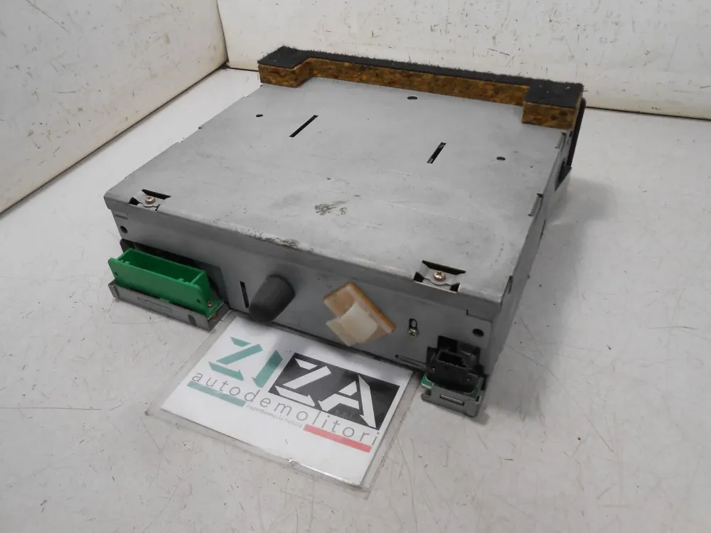 Autoradio Lettore CD Renault Laguna 2005 8200318360B 8200089153T CODICE OK