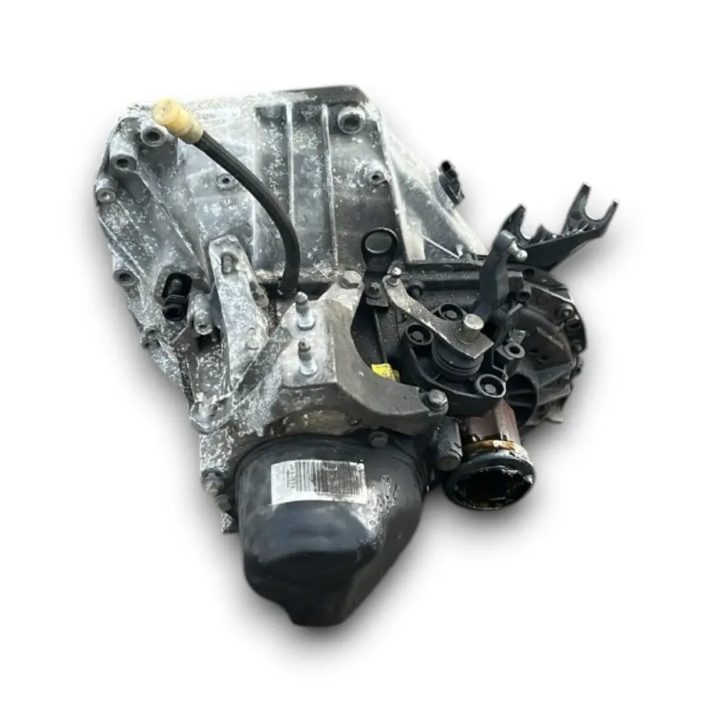 Cambio manuale 5 marce Dacia Sandero 304011666r 1.0 benzina (2012 > 2021)