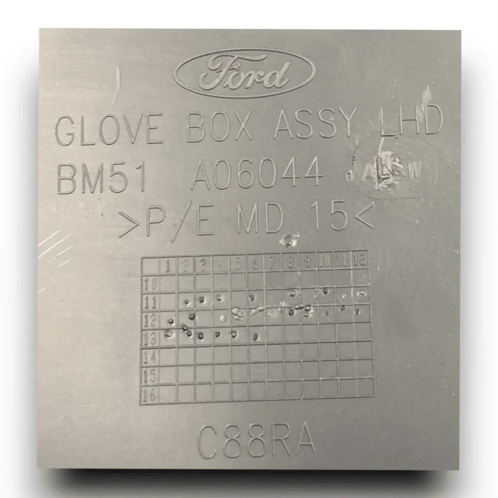 Cassetto / vano portaoggetti Ford focus III cod . bm51a06044 (2011 > 2018)