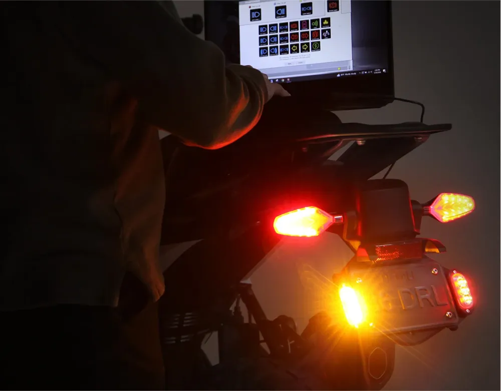 T3-S™ Indicatori di Direzione Intelligenti e Luci Diurne per Moto – Posteriore DENALI ELECTRONICS