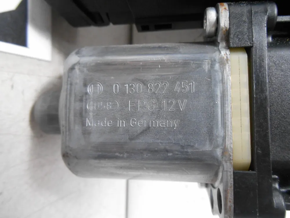 Motorino Alzacristalli Anteriore Destro VW Passat 3C 2009 3C0959702A 3C0959792A