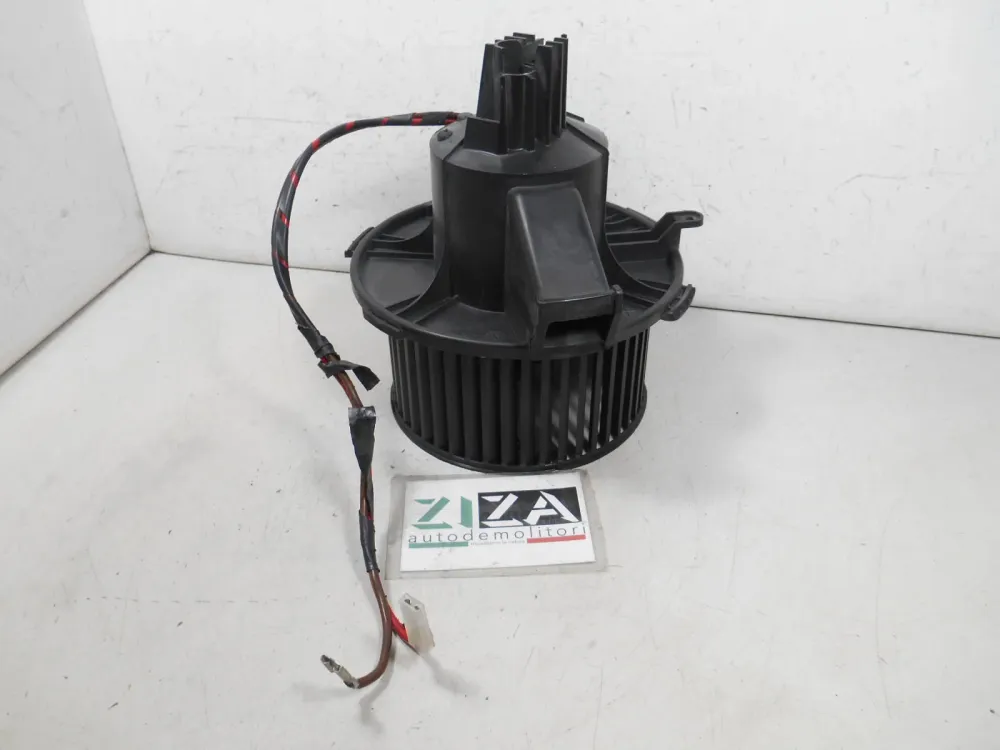 Ventola Riscaldamento Abitacolo Opel Zafira B 2011 D8087000 A3370